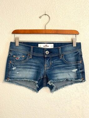 Y2K 2010 Hollister Low Rise Denim Cutoff Shorts